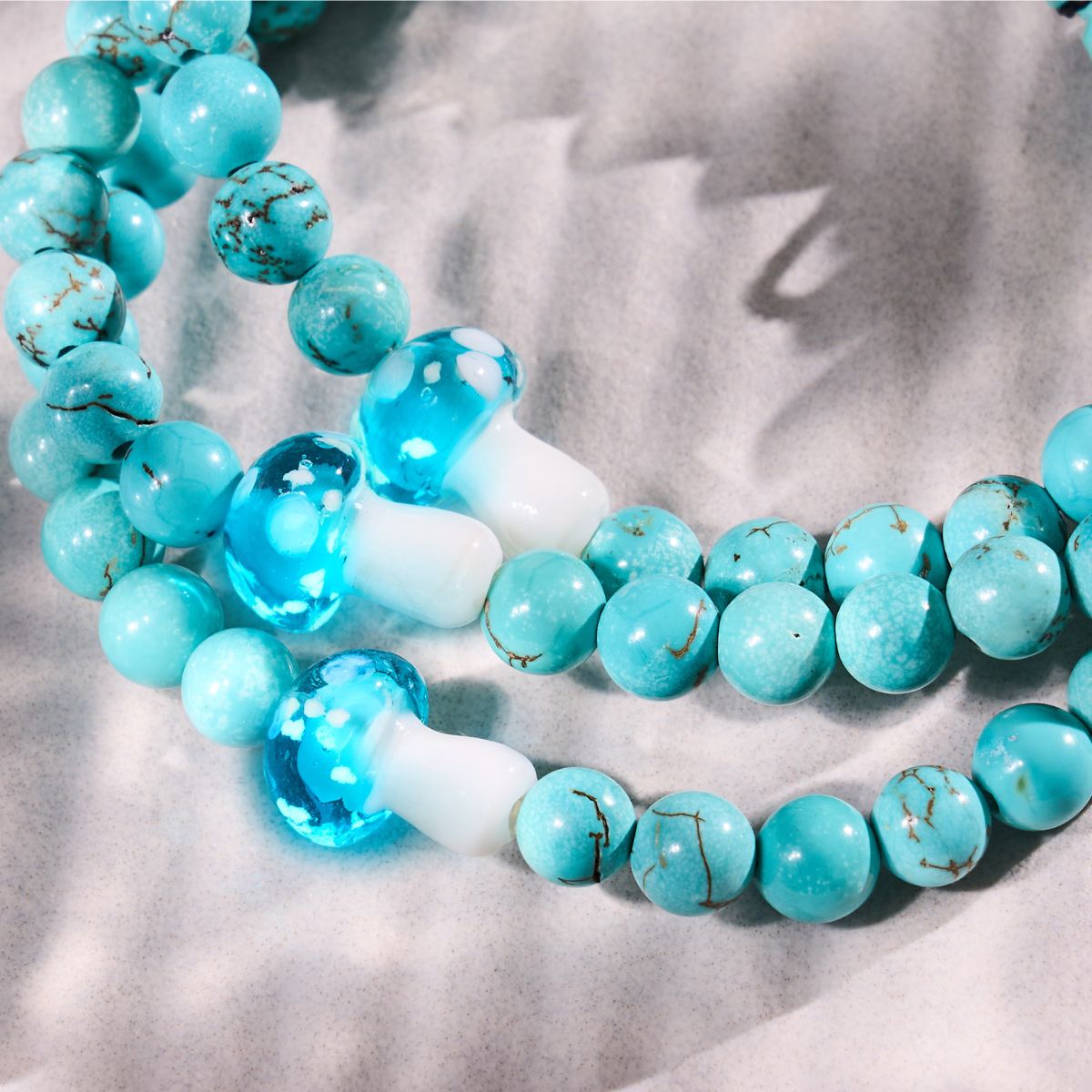 ARMBAND DES MONATS & FREUNDE