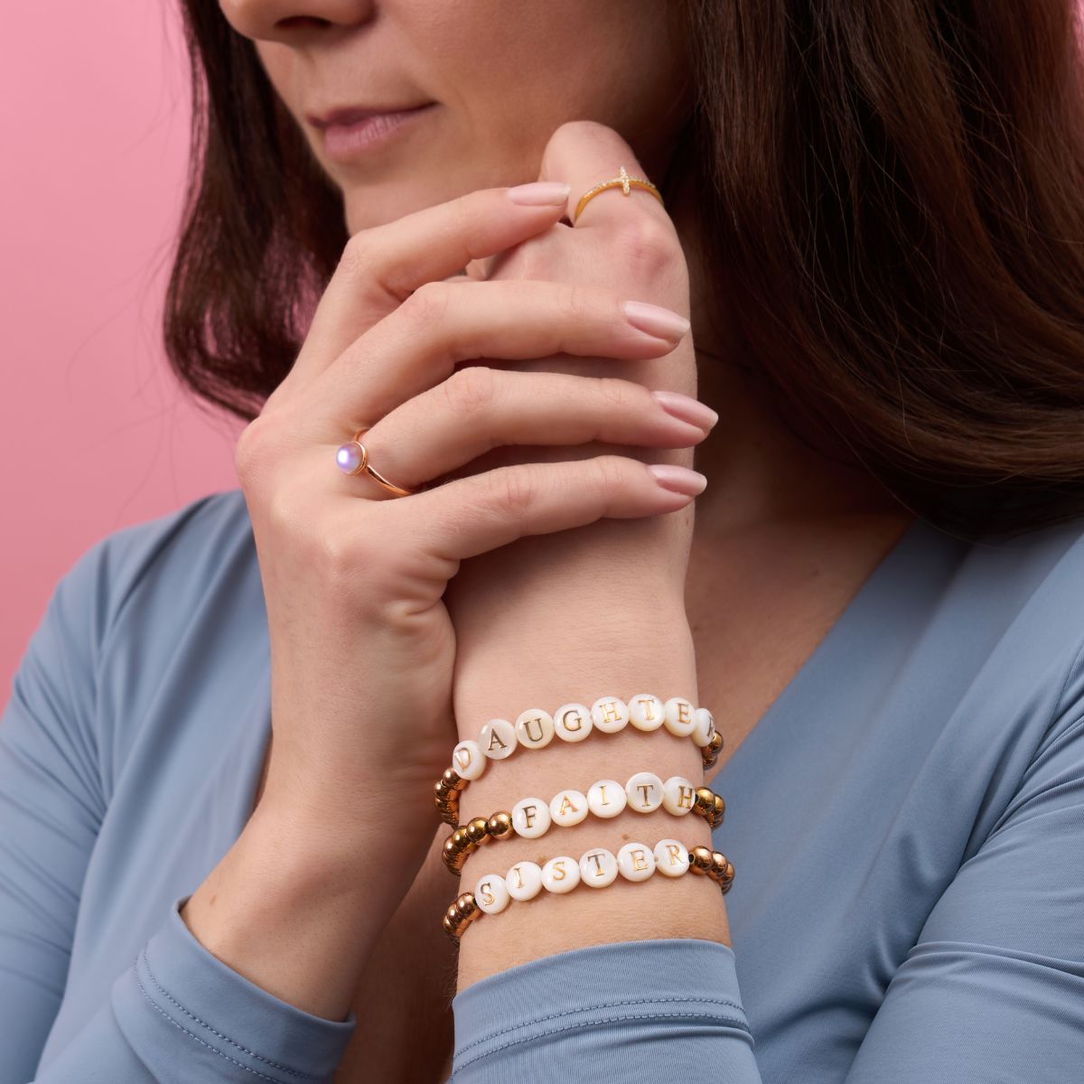 DIE ARMBÄNDER DER KONZERTÄRA