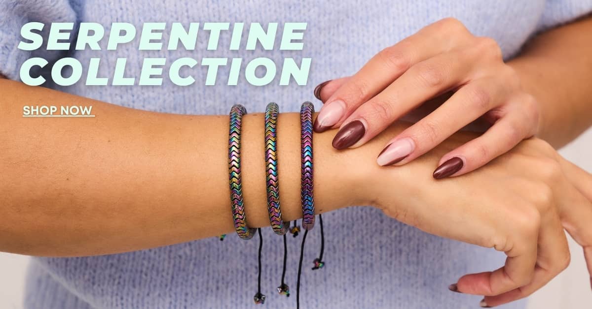 SERPENTIN-ARMBÄNDER & -HALSKETTEN