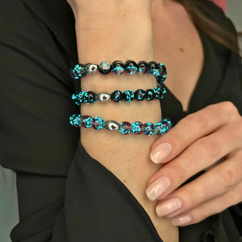 Blau leuchtendes Lookbook