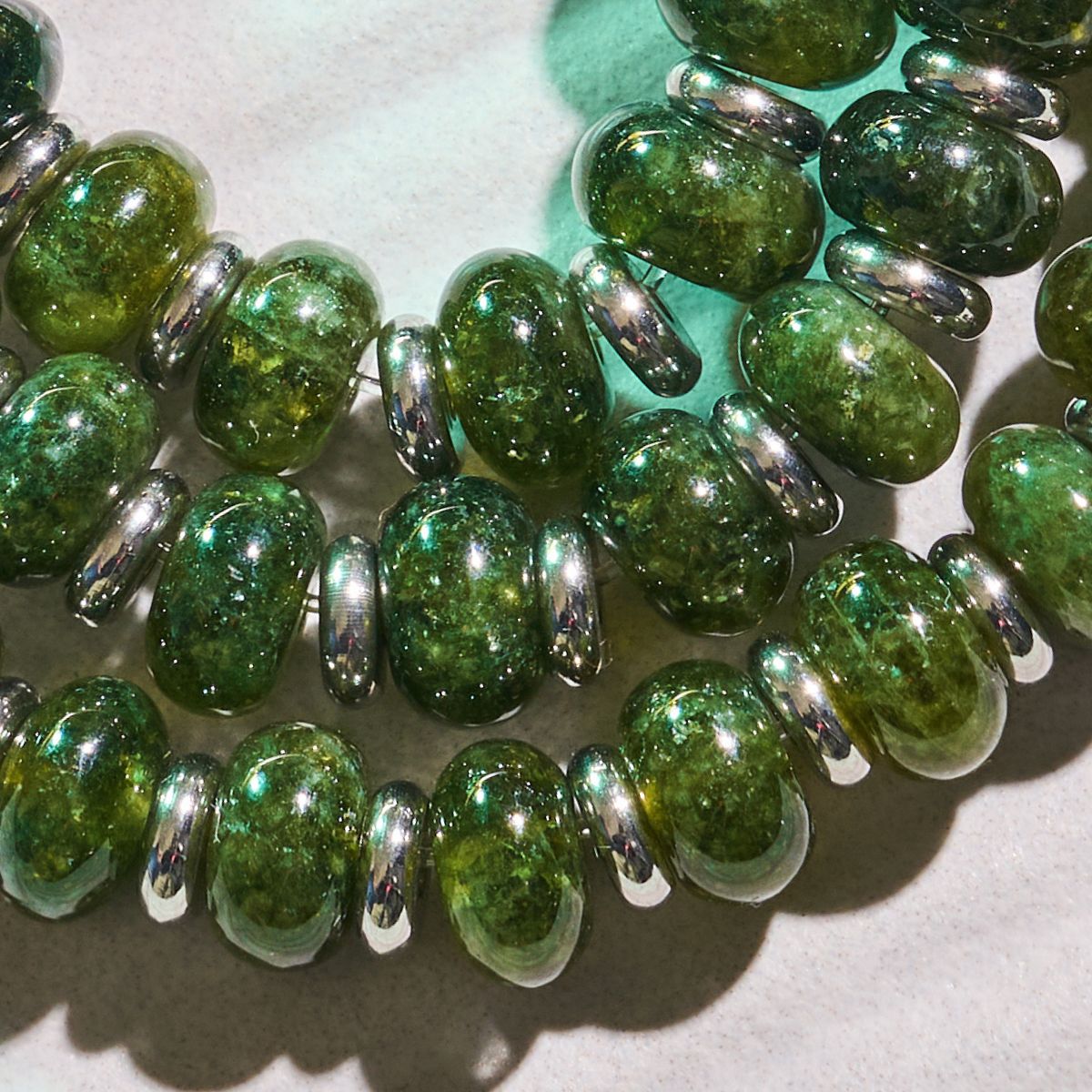 ARMBAND DES MONATS & FREUNDE