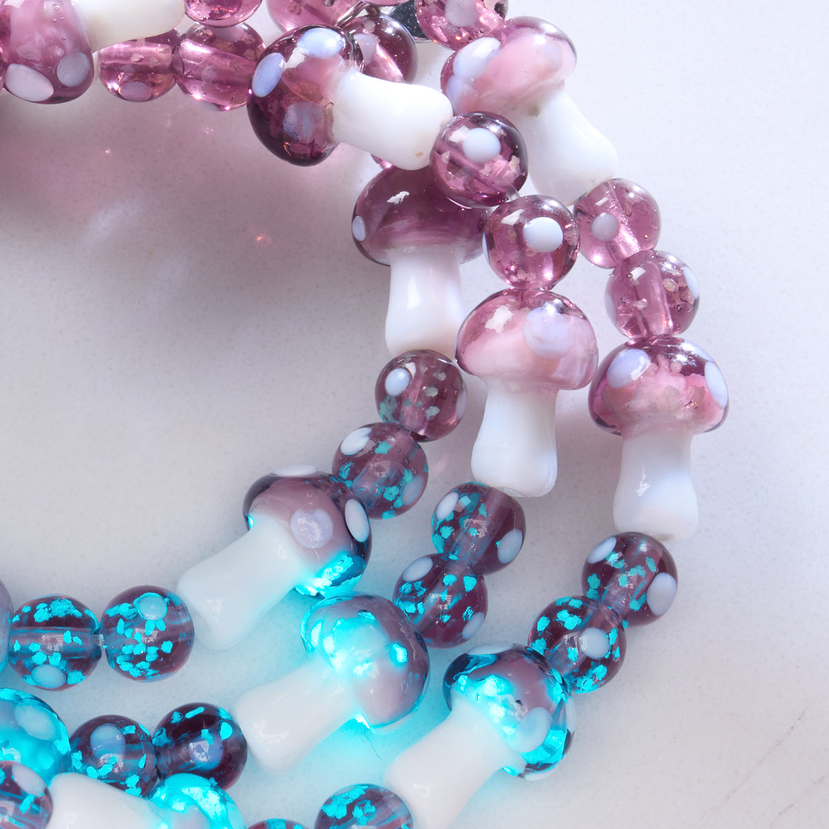 ARMBAND DES MONATS & FREUNDE