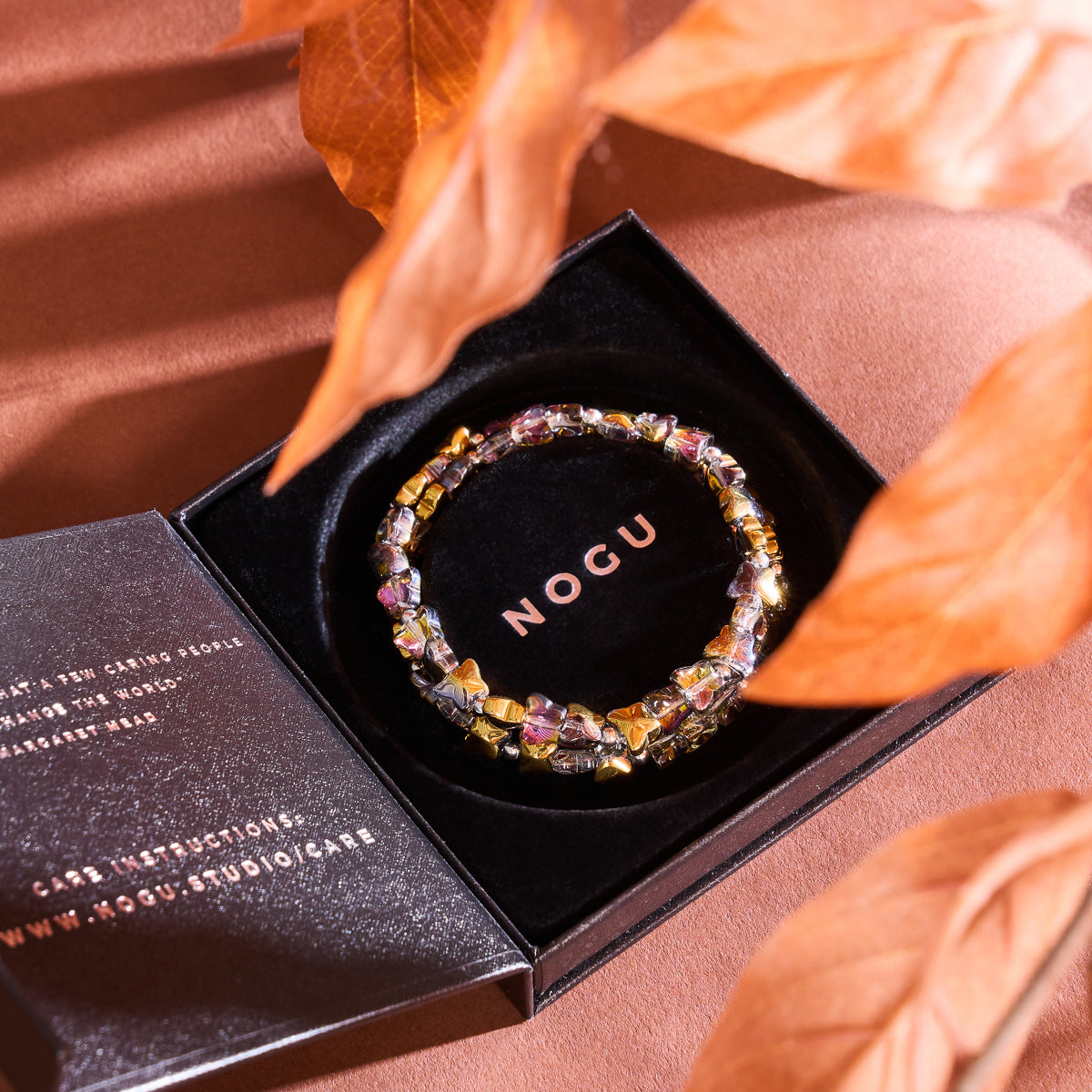 ARMBAND DES MONATS & FREUNDE