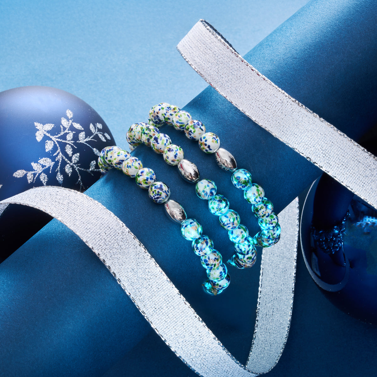 ARMBAND DES MONATS & FREUNDE