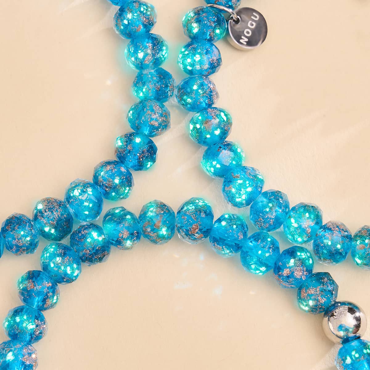 ARMBAND DES MONATS & FREUNDE