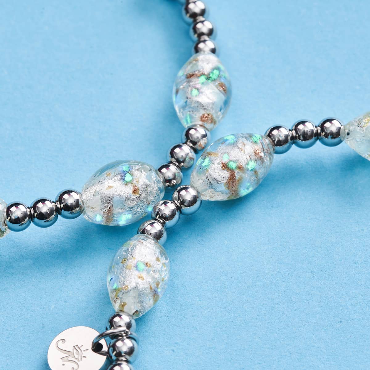 ARMBAND DES MONATS & FREUNDE