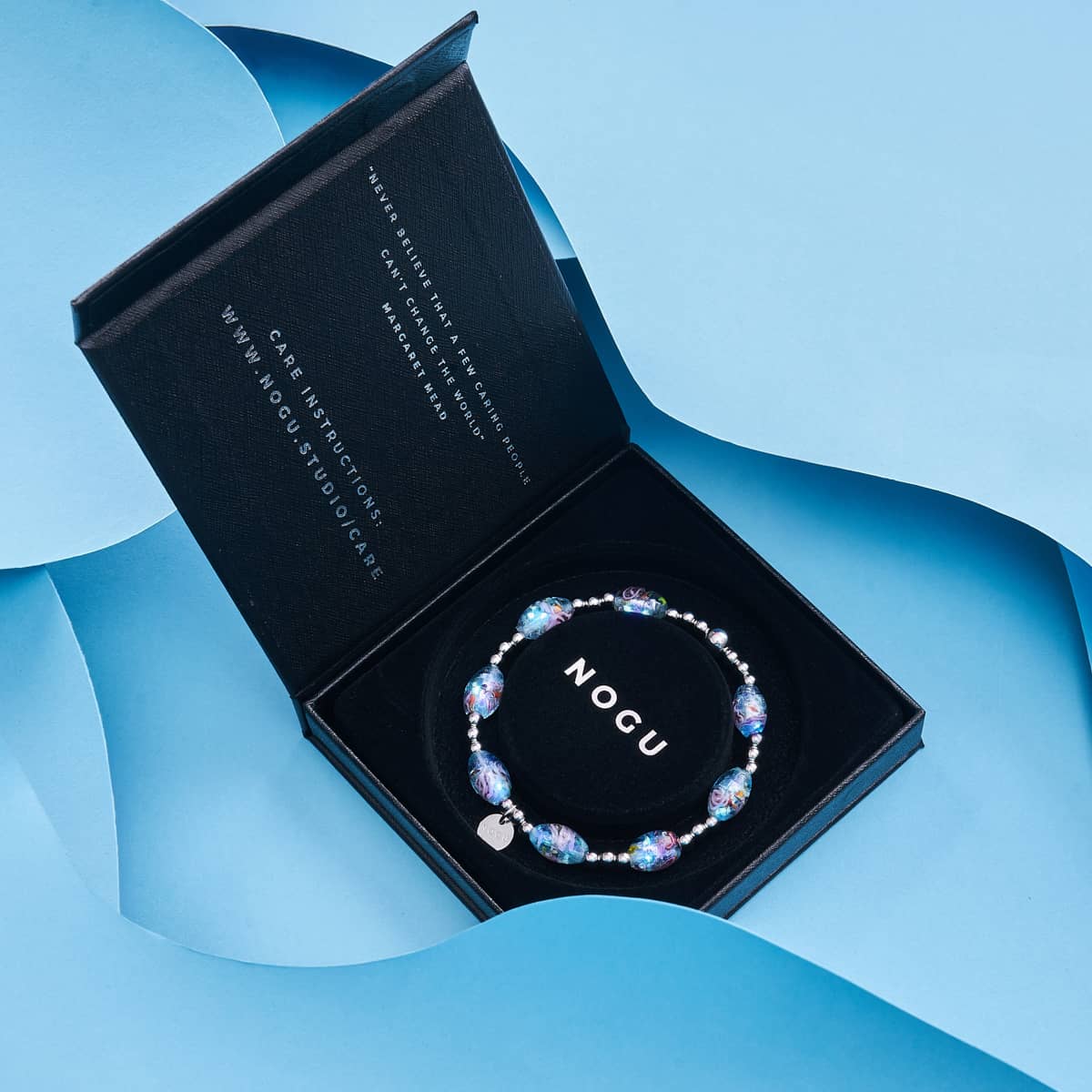 ARMBAND DES MONATS & FREUNDE