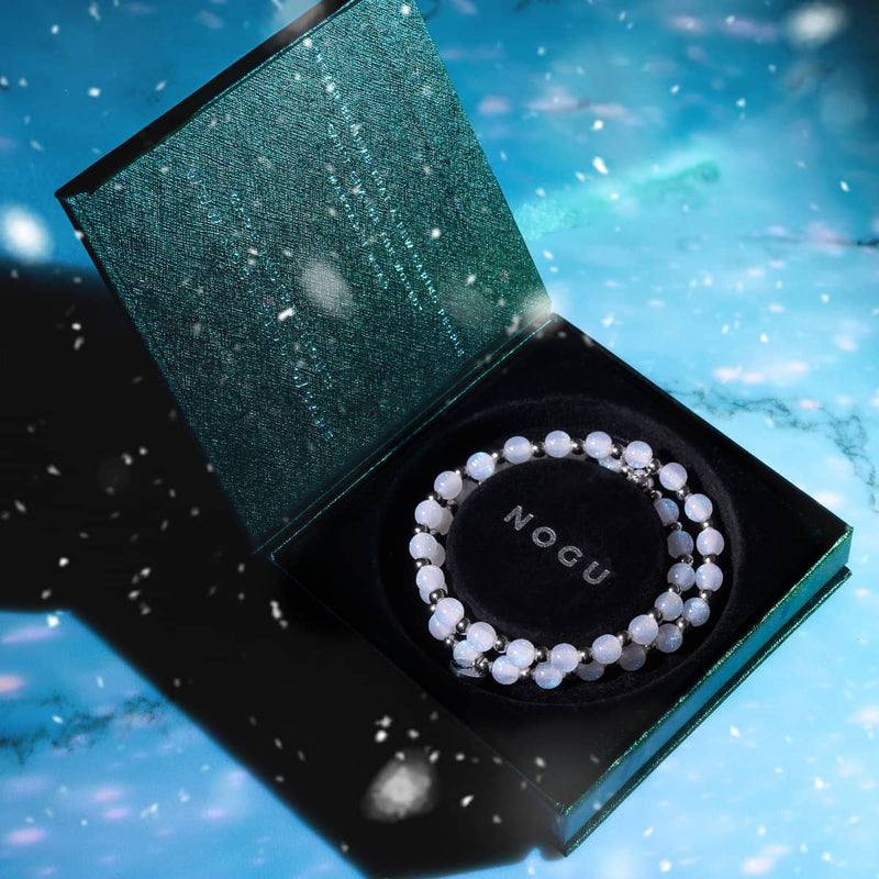 Glitzernder Schneefall | Traumlandschaft Opal Wrap