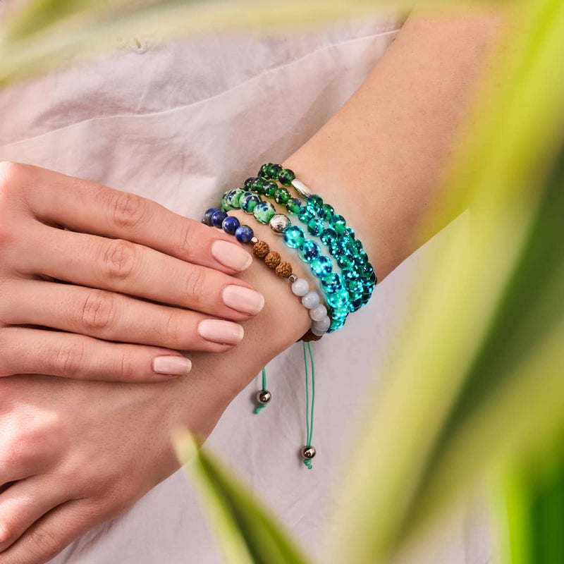 Blaue Minze | Silber | Glühwürmchen-Glas-Makramee-Armband