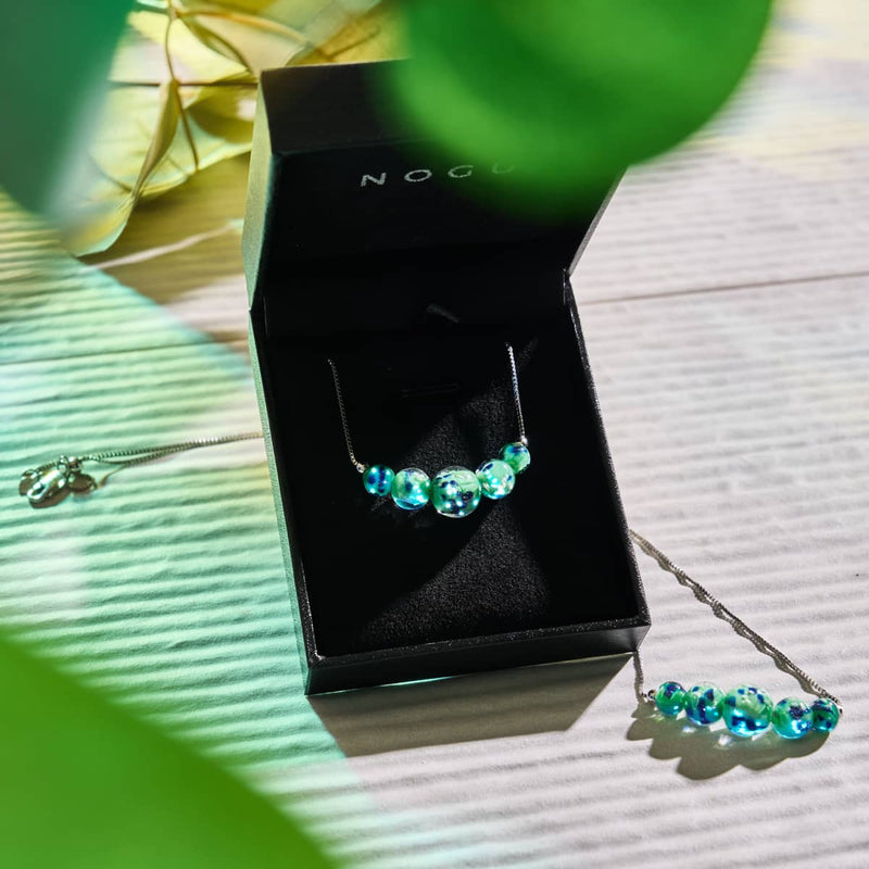 Blaue Minze | 925 Sterling Silber | Glühwürmchen-Glas-Halskette mit Unendlichkeitsverschluss