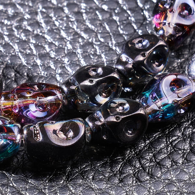 Buch der Schatten | Kristallschädel-Armband