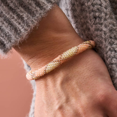 Rose Lassi | Himalaya-Glasperlenarmband