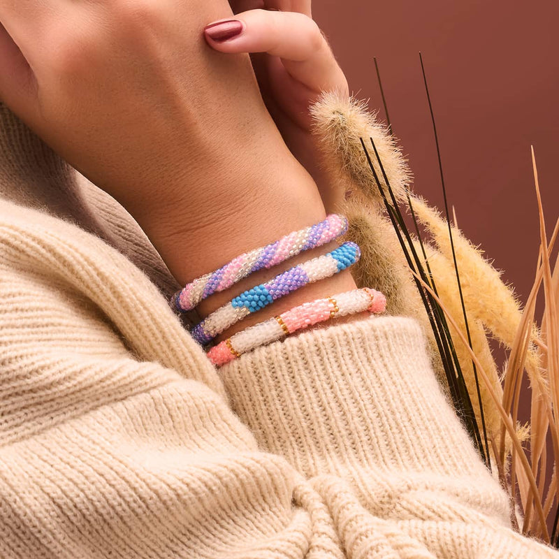 Schneekegel | Himalaya-Glasperlenarmband