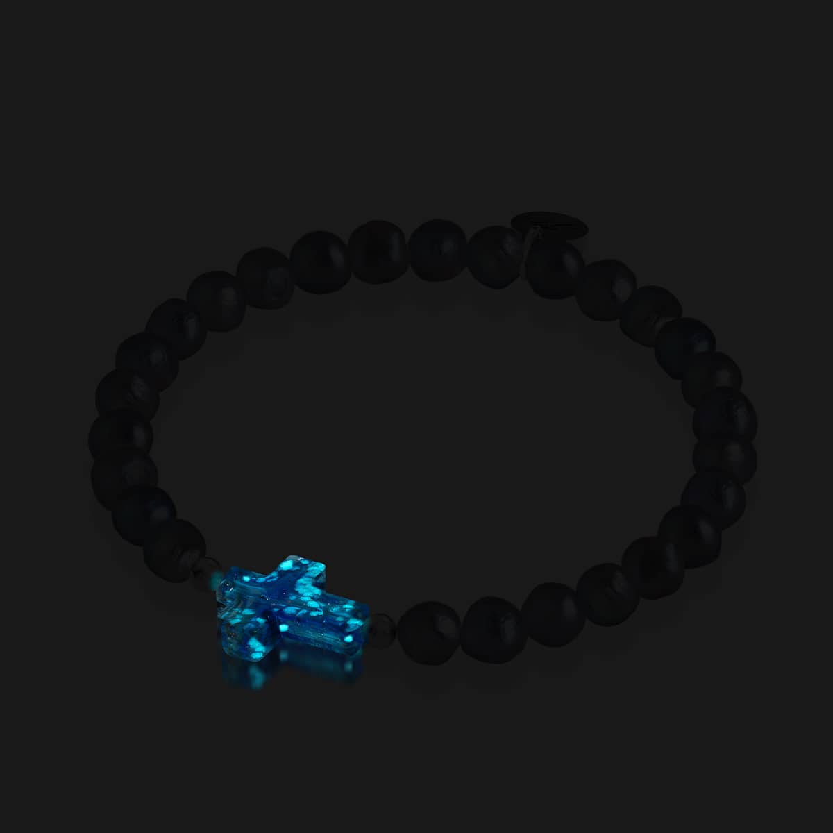 St. Ambrosia | 925er Sterlingsilber | Türkisfarbenes Glühwürmchenglas x holografisches Süßwasserperlen-Kreuzarmband