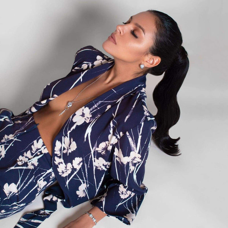 Panthera von Keysi Sayago | 18 Karat Weißgold | Halskette mit Zirkonia-Kristallen