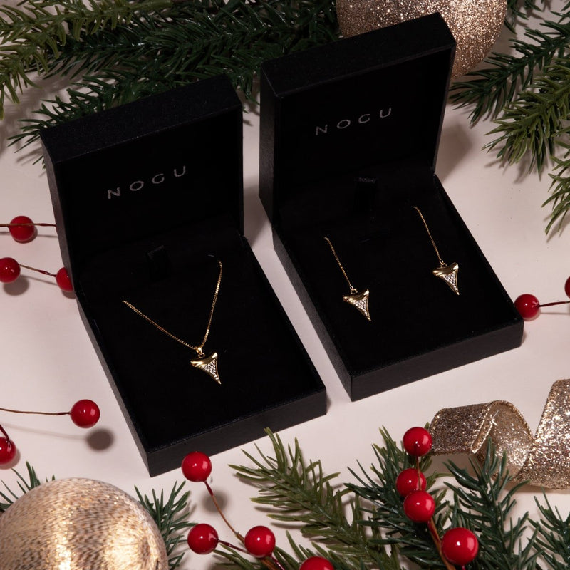 Haifischzahn-Halskette mit Unendlichkeitsverschluss von Lauren Howe | 925er Sterlinggold Vermeil | Kristall