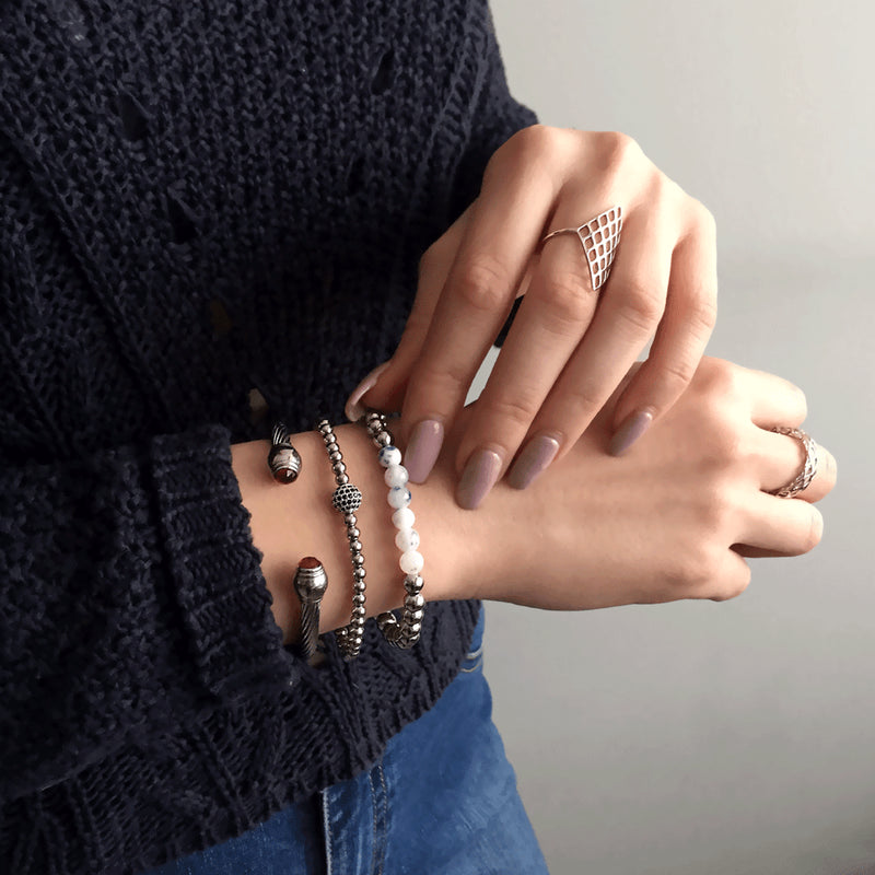 Fröhlich | Silber | Porzellan-Jade | Edelstein-Ausdrucksarmband