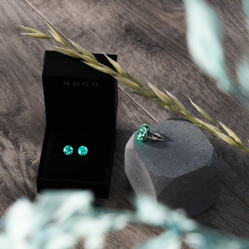 Schokolade | 925er Sterlingsilber | Mini-Glühwürmchen-Ohrstecker aus Glas