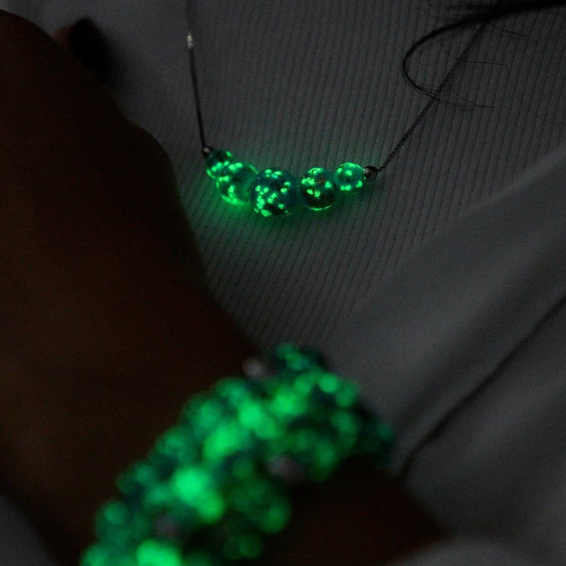 Himmelblau | 925er Sterlingsilber | Glühwürmchen-Glas-Halskette mit Unendlichkeitsverschluss