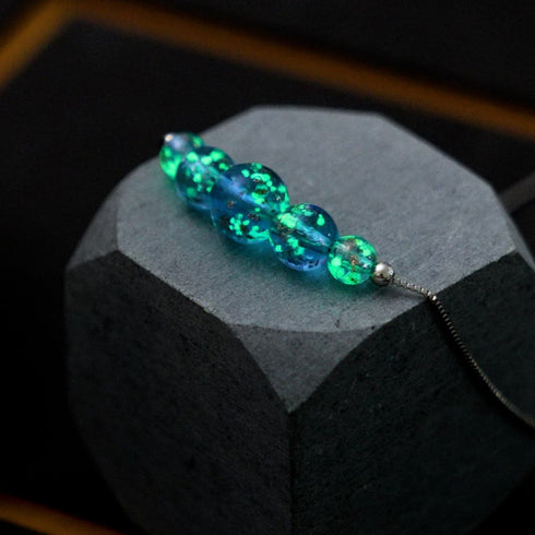 Indigo | 925er Sterlingsilber | Halskette mit Glühwürmchen-Glas-Unendlichkeitsverschluss