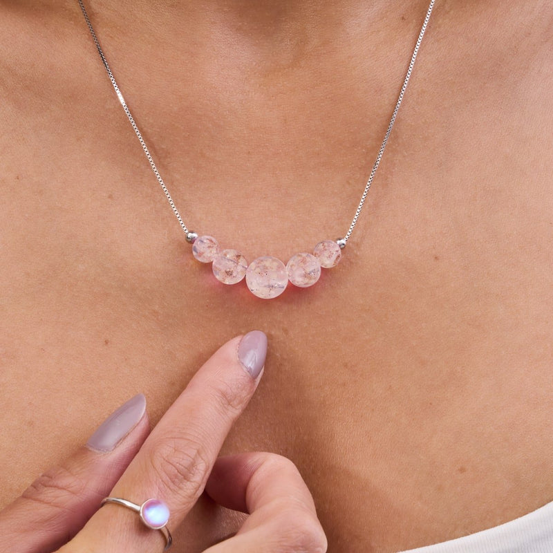 Rosenwasser | 925er Sterlingsilber | Glühwürmchen-Glas-Halskette mit Unendlichkeitsverschluss