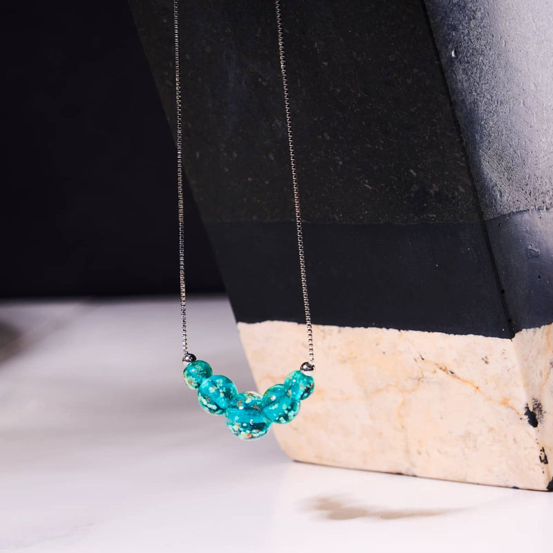 Blaugrün | 925er Sterlingsilber | Glühwürmchen-Glas-Halskette mit Unendlichkeitsverschluss