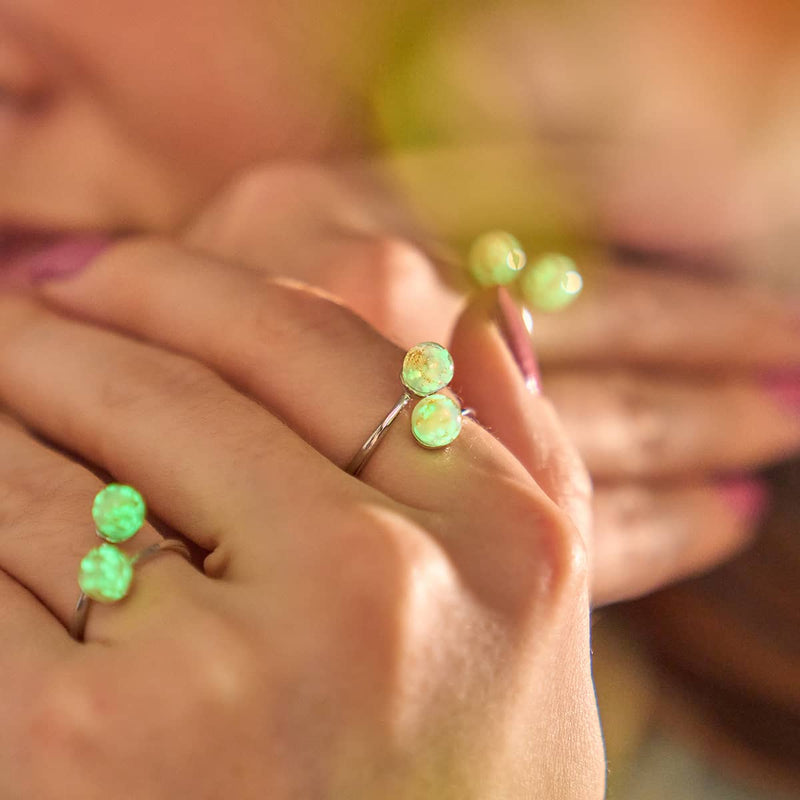 Elfenbein | 925er Sterlingsilber | Glühwürmchenglas | Unendlichkeits-Helix-Ring