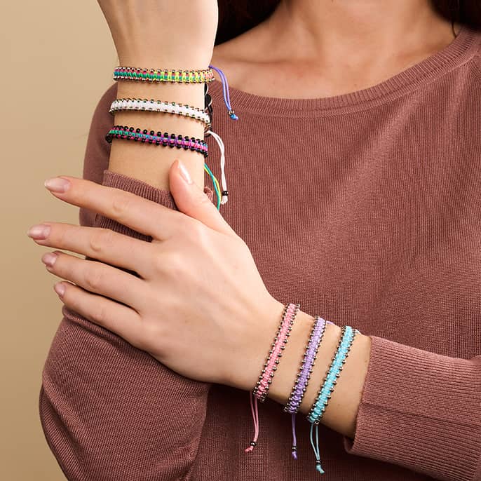 Gunmetal x Spectrum | Freundschaftsarmband mit Punkten