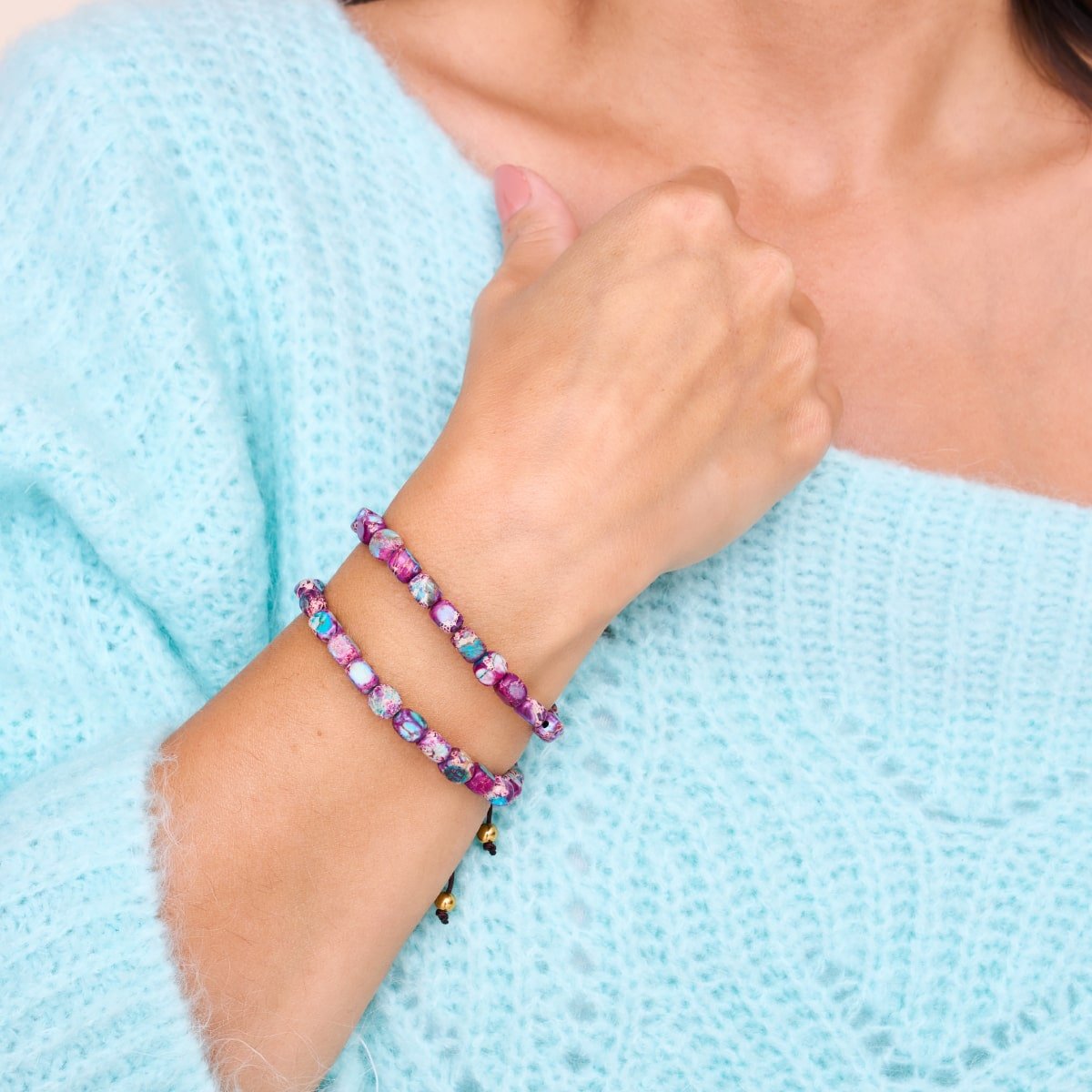 Lila Meeresstein | Gold | Edelstein-Kieselstein-Makramee-Armband