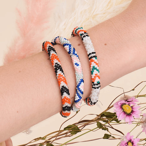 Hawaiianische Wüstenlilie | Himalaya-Glasperlenarmband