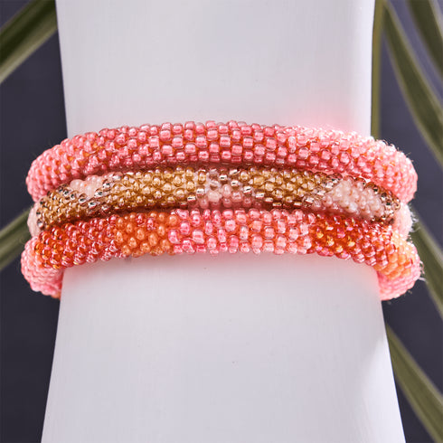 Pfirsichkoralle | Himalaya-Glasperlenarmband