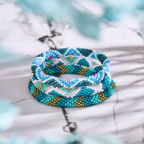 Meeresschaum-Crashing | Himalaya-Glasperlenarmband