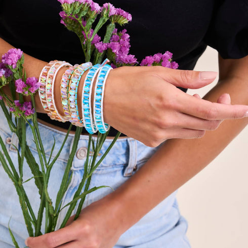Aquamarin | Meerjungfrauenglas | Weißes Wickelarmband aus Leinen