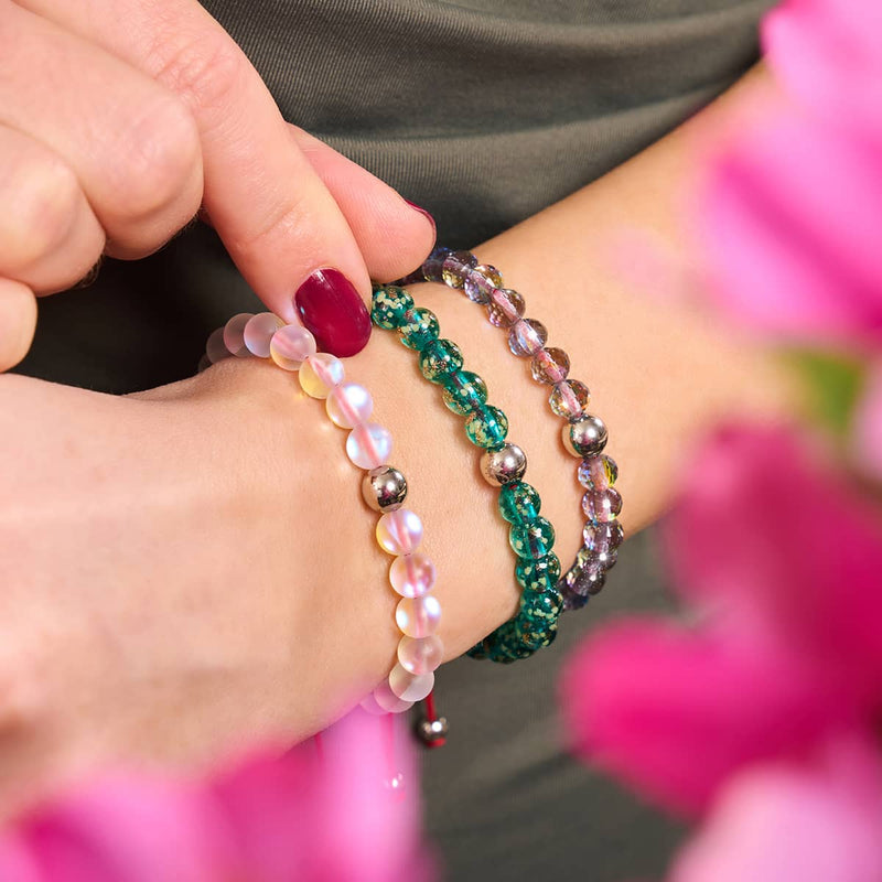 Elektrokohle Prisma x Rotes Schnurarmband