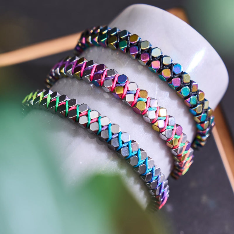 Heiliges Geom | Silberhämatit | Rotguss x Spektrum | Oktaeder-Armband