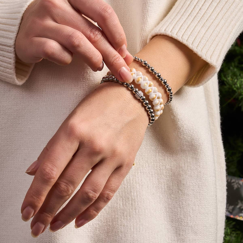 Weißes Kristallpflaster | Weihnachtsmann-Charm-Armband