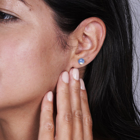 Opal-Mondstein | 925er Sterlingsilber | Mini-Edelstein-Ohrstecker