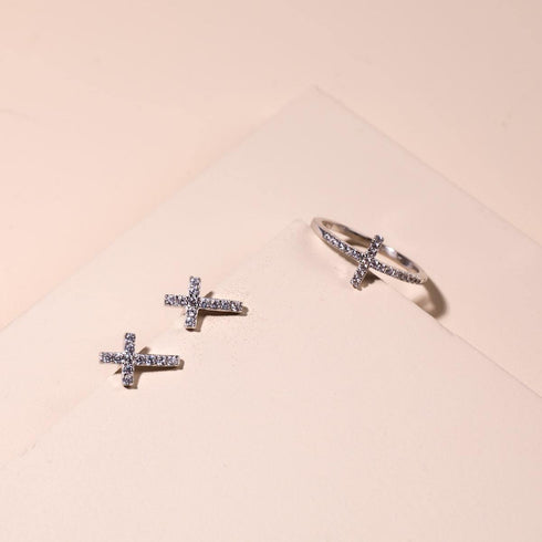 Gesegnet | 925er Sterlingsilber | CZ-Diamant-Kreuz-Ohrringe