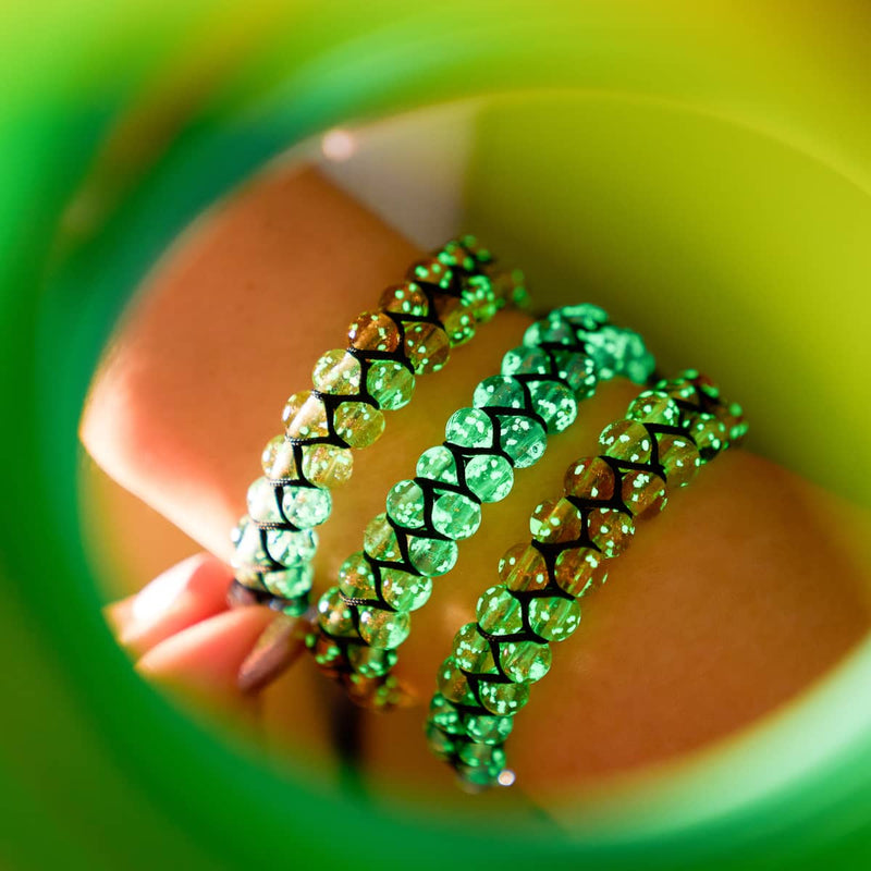 Regenbogen-Chakra | Klares Glühwürmchen-Glasarmband