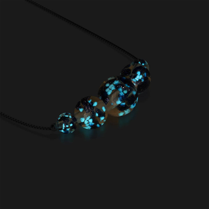 Sandsteinflamme | 925er Sterlingsilber | Glühwürmchen-Glas-Halskette mit Unendlichkeitsverschluss