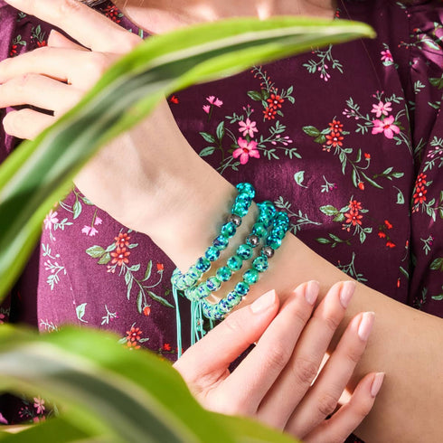 Blaue Minze | Silber | Glühwürmchen-Glas-Makramee-Armband