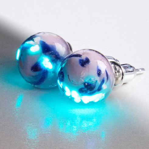 Blaue Iris | 925er Sterlingsilber | Glühwürmchen-Glas-Ohrstecker
