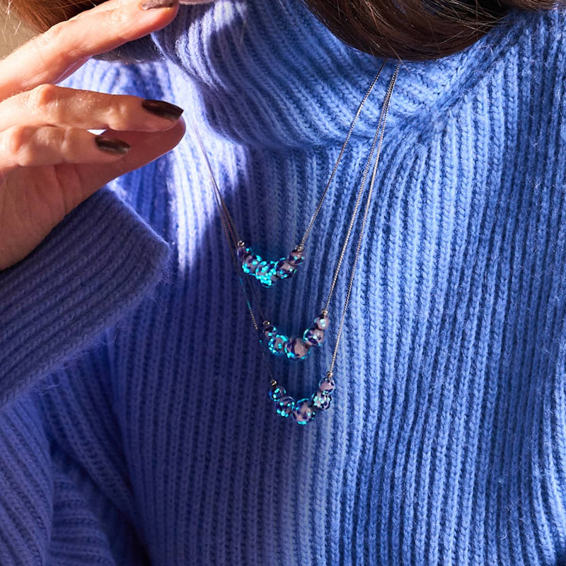 Blaue Iris | 925er Sterlingsilber | Glühwürmchen-Glas-Halskette mit Unendlichkeitsverschluss