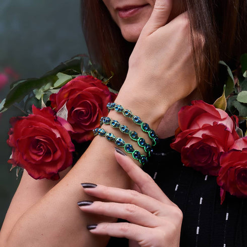 Phantom Tides | Blaugrüne Totenköpfe x Blaugrünes GloWeave | Makramee-Armband 