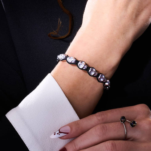 Ritual | Silberne Totenköpfe x Schwarz | Makramee-Armband