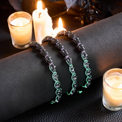Hexenstunde | Gunmetal Skulls x Violet GloWeave | Makramee-Armband 