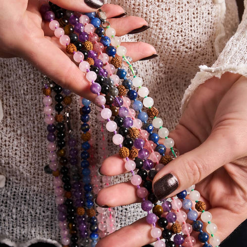 Gesetz der Anziehung | Edelstein-Rudraksha | Spirituelles Mala-Wrap